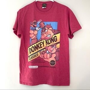 🎯3/$10 Nintendo Donkey Kong Classic Red Short Sleeve Graphic Tee Small